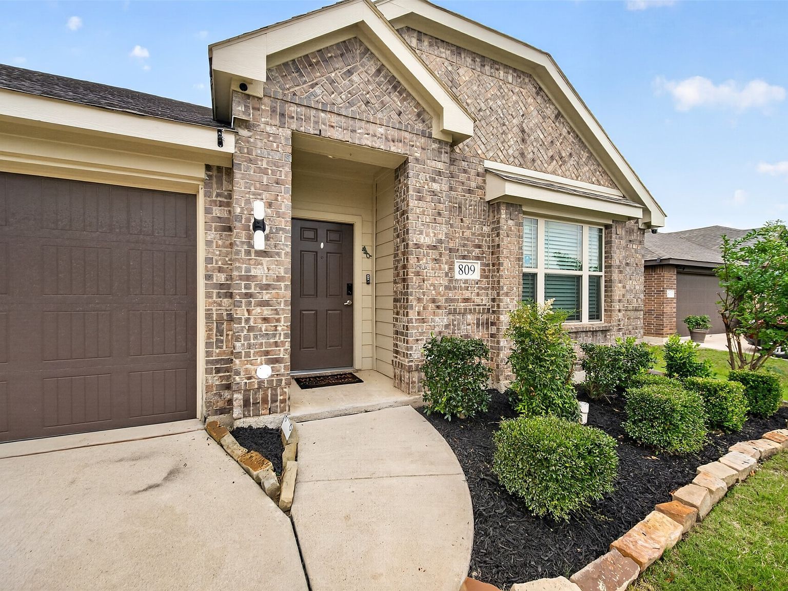 809 Cloverwood Dr Crowley, TX 76036 - Thumbnail 3