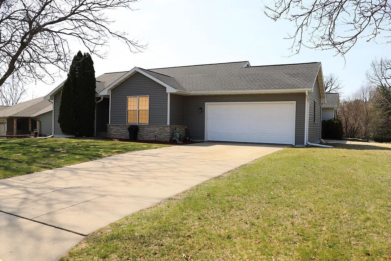 4225 Whitney St Janesville, WI 53546 - Thumbnail 3