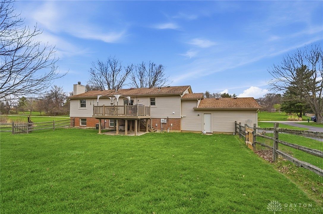 1565 Kingsway Dr Xenia, OH 45385 - Thumbnail 3