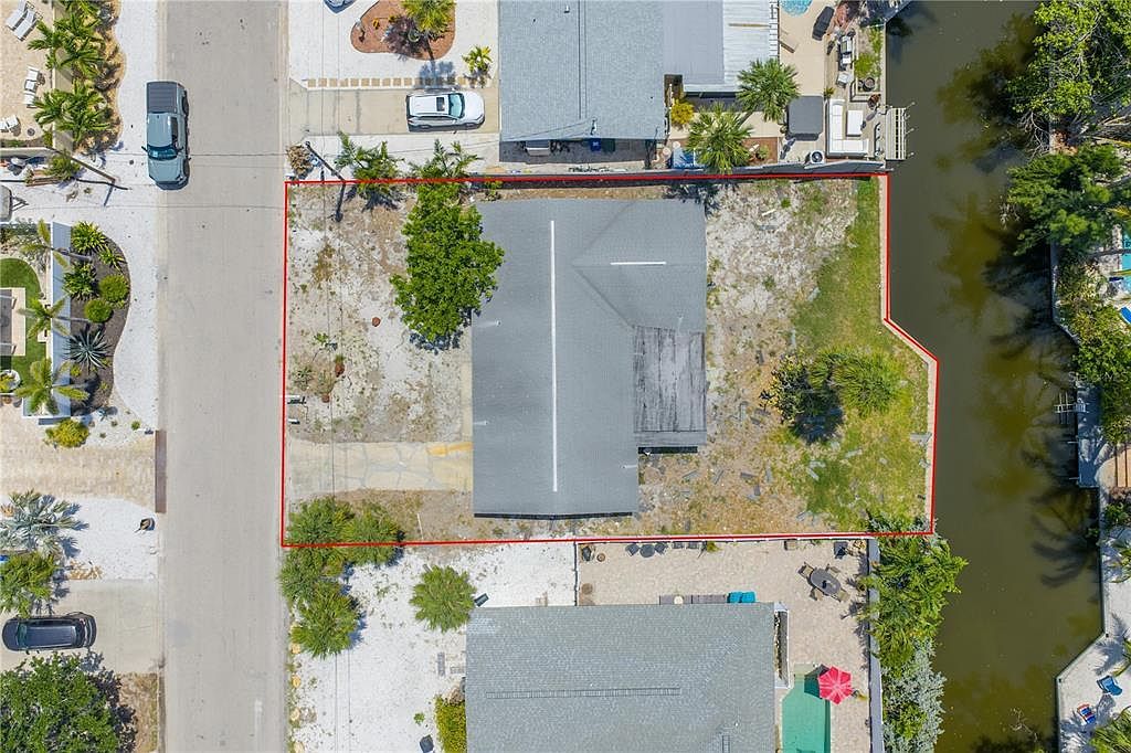 310 Avenida Milano Sarasota, FL 34242 - Thumbnail 3