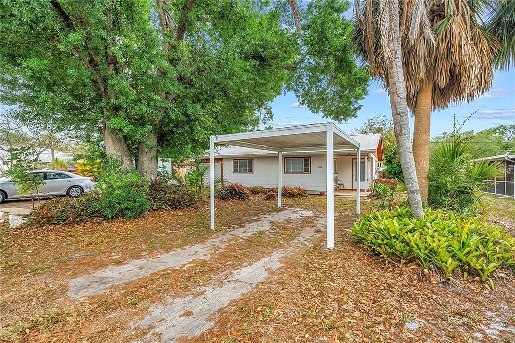 2334 Prospect St Sarasota, FL 34239 - Thumbnail 3