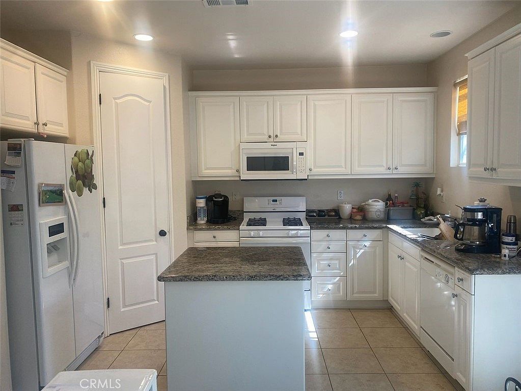 17330 Magnolia Way Gardena, CA 90247 - Thumbnail 3