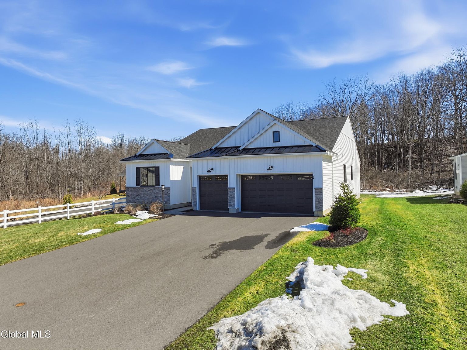 24 Wetherby Ct Cohoes, NY 12047 - Thumbnail 3