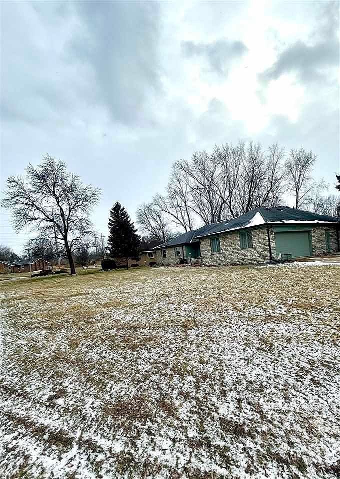 280 S Restin Rd Greenwood, IN 46142 - Thumbnail 3