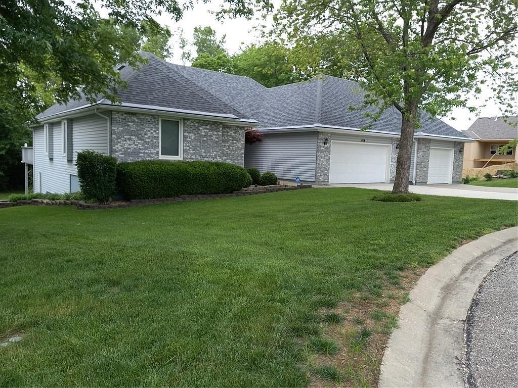 507 Larkin Ct Warrensburg, MO 64093 - Thumbnail 3