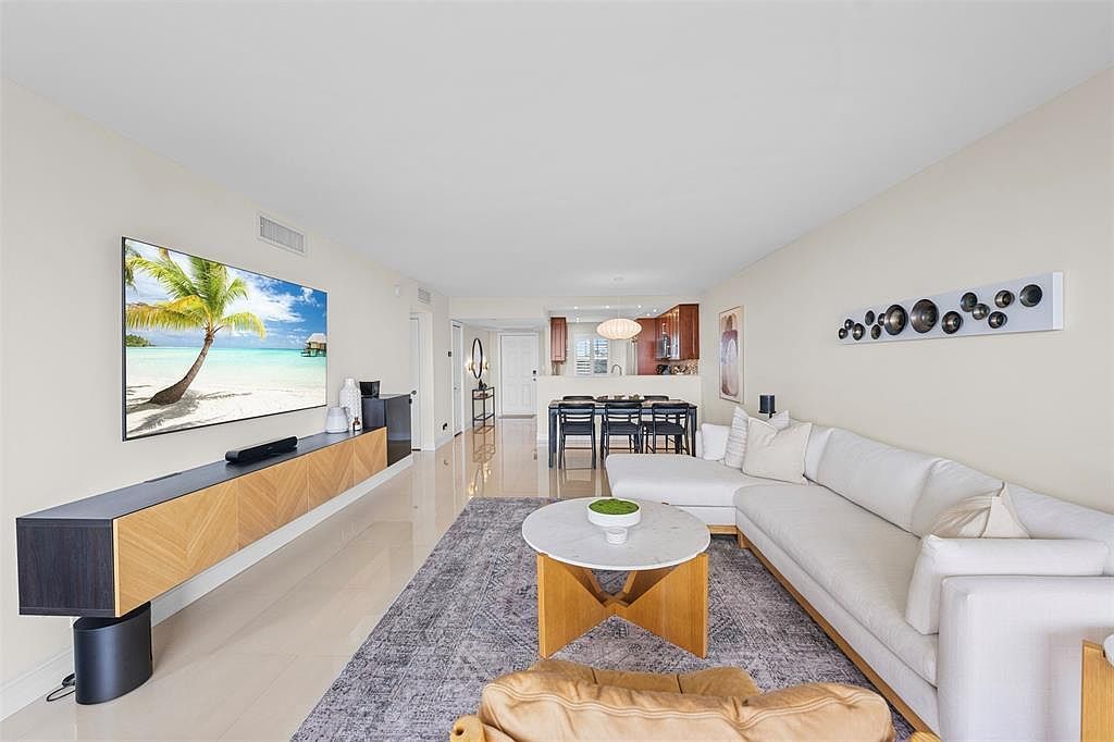 575 Oaks Ln APT 603 Pompano Beach, FL 33069 - Thumbnail 3