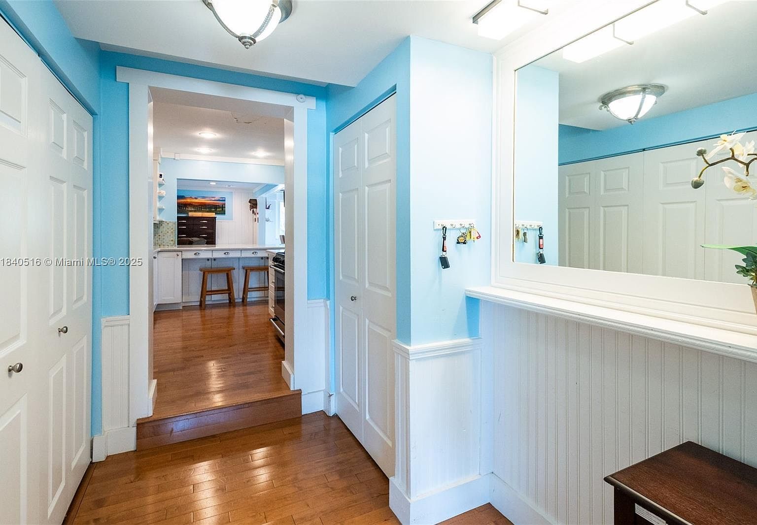 204 S Seacrest Cir Delray Beach, FL 33444 - Thumbnail 3