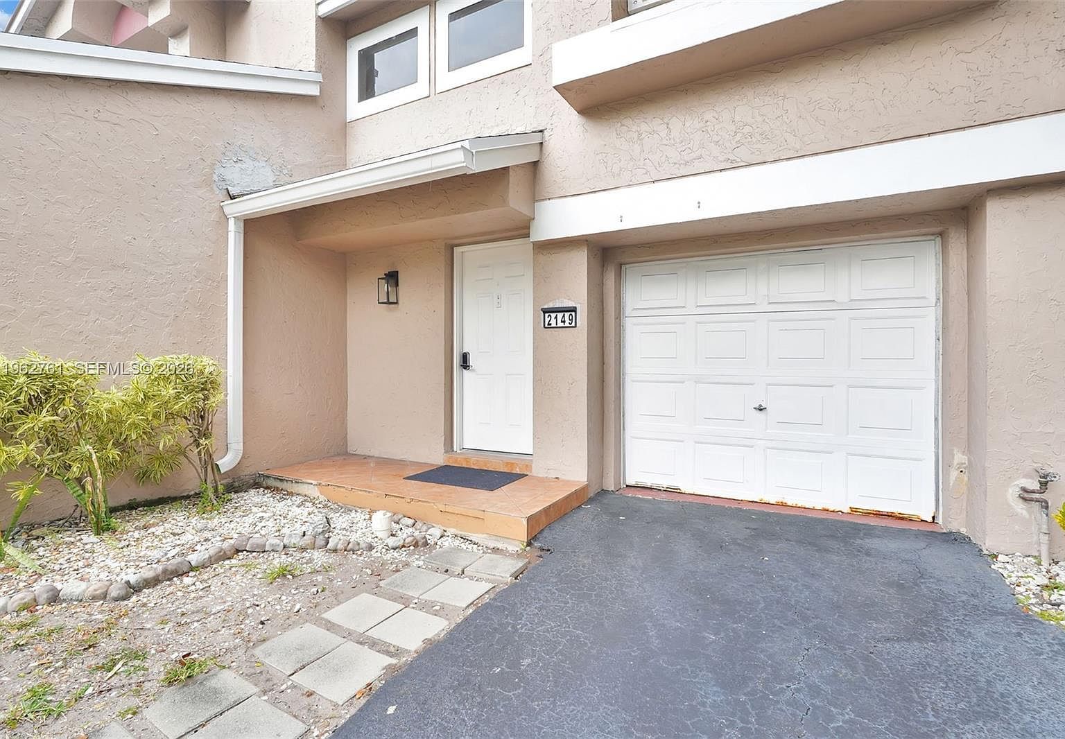 2149 Discovery Cir W Deerfield Beach, FL 33442 - Thumbnail 3