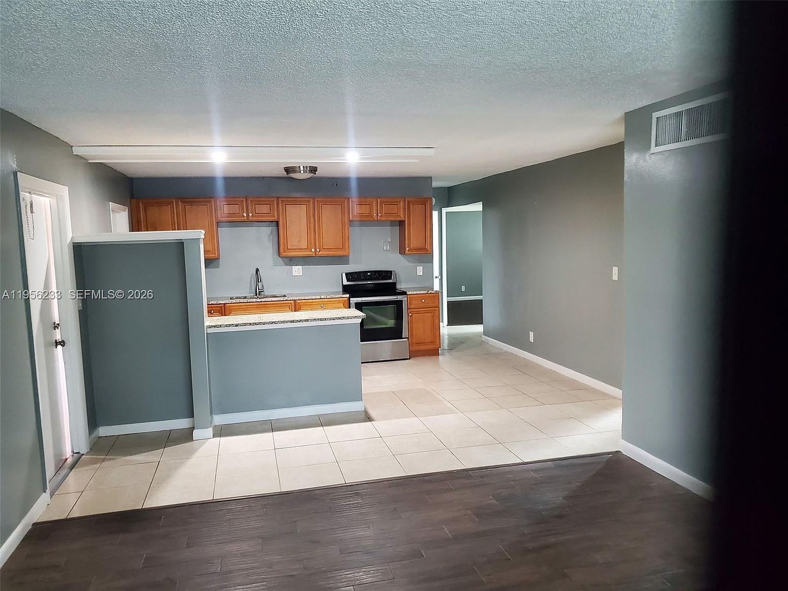 7430 SW 10th St APT 101D Pompano Beach, FL 33068 - Thumbnail 3