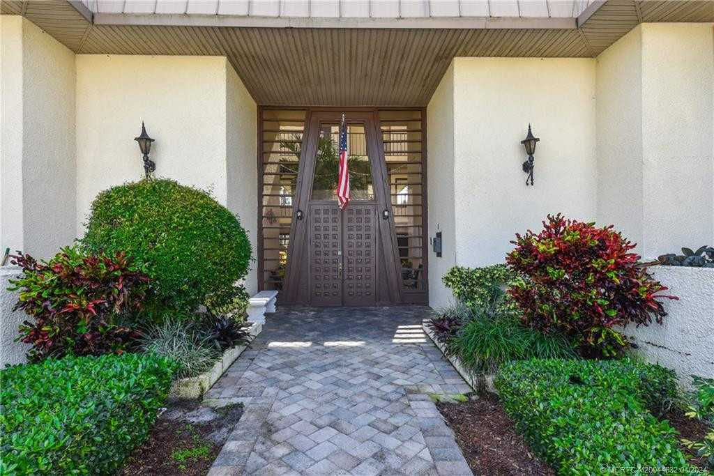 1800 Southeast Saint Lucie Boulevard #7-207, Stuart, FL, 34996 - Thumbnail 4
