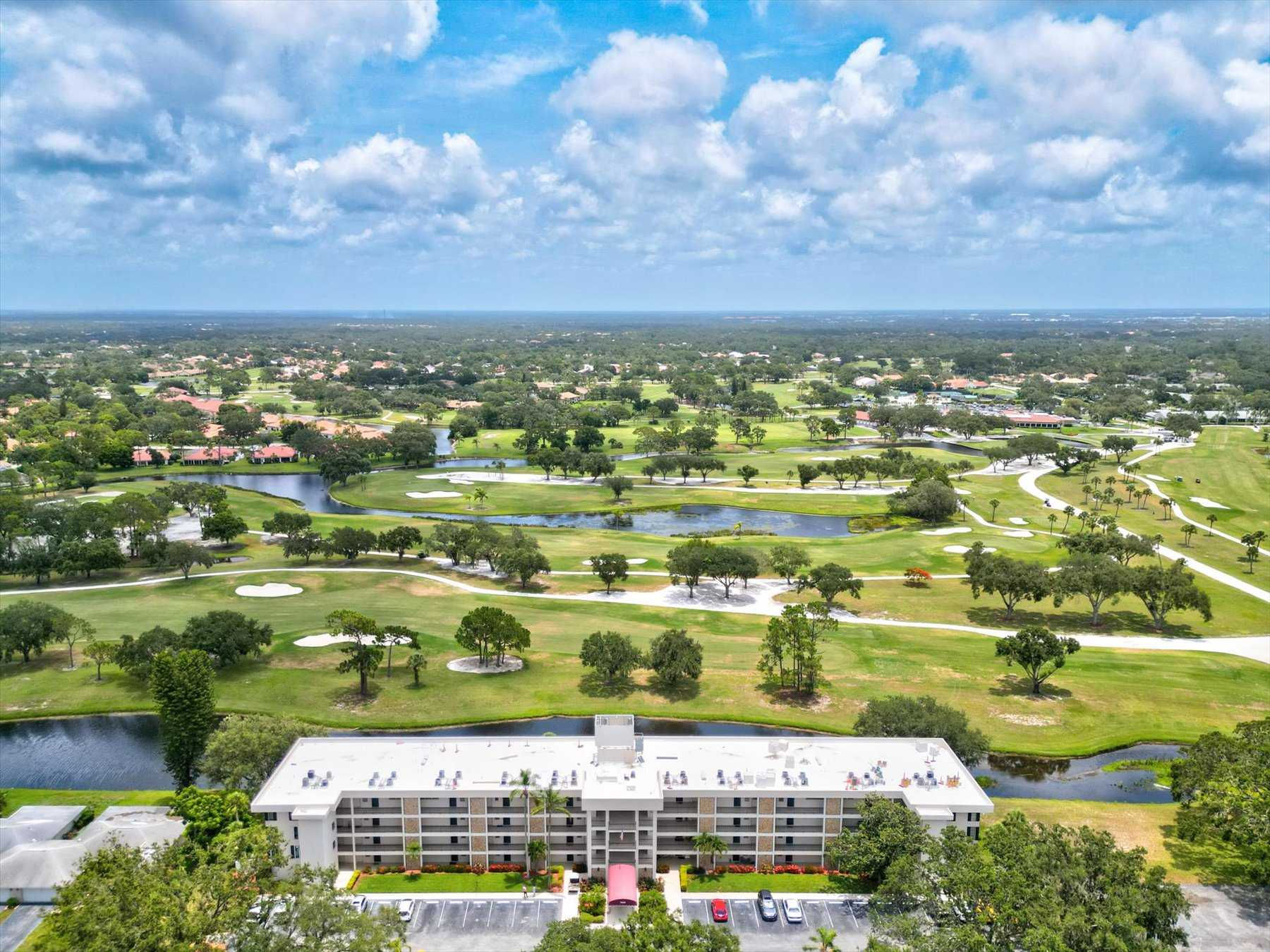 7461 West Country Club Drive North #408, Sarasota, FL, USA, 34243 - Thumbnail 3