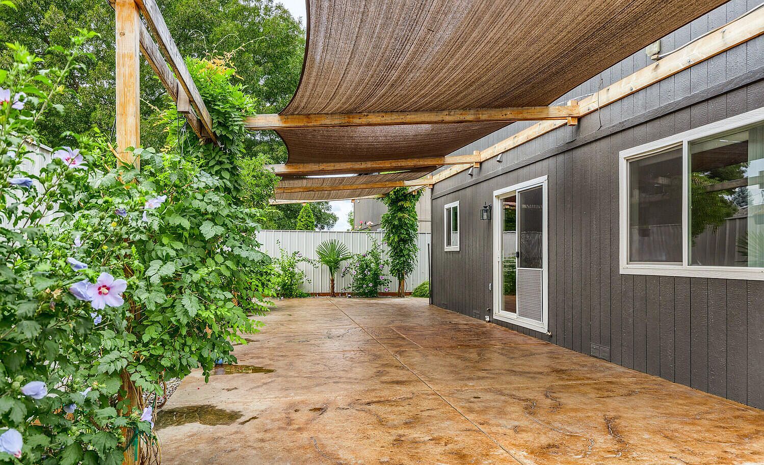 450 Freeman Rd Central Pt, OR 97502 - Thumbnail 3