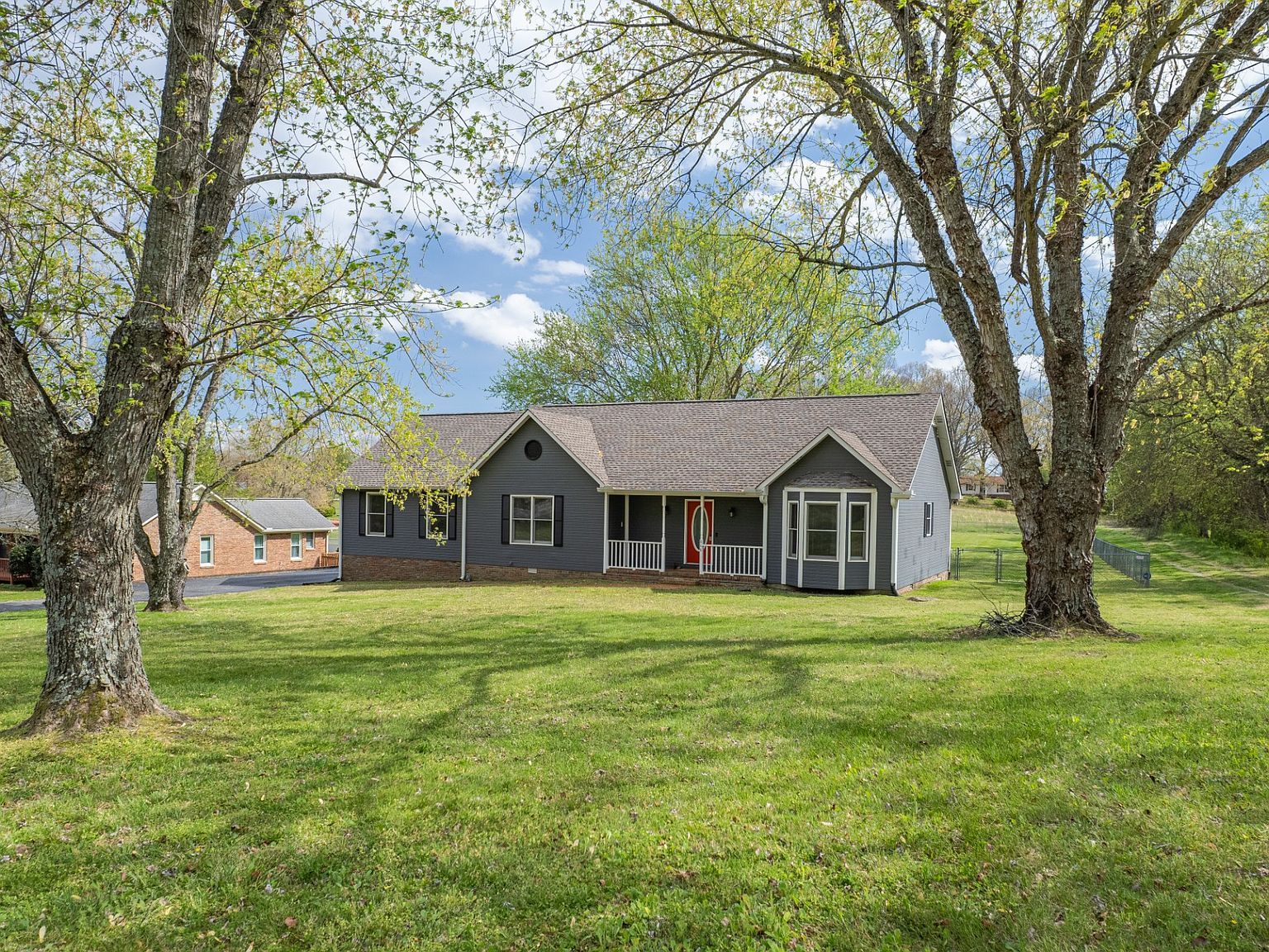 868 Tom Osborne Rd Columbia, TN 38401 - Thumbnail 3