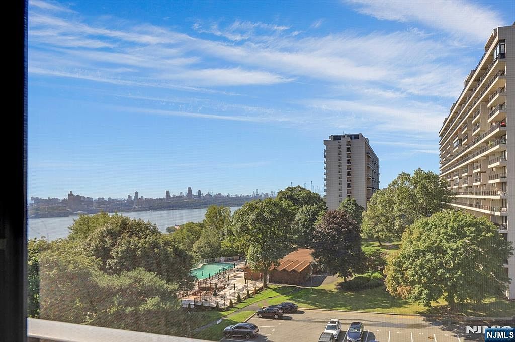 5 Horizon Rd APT 503 Fort Lee, NJ 07024 - Thumbnail 3