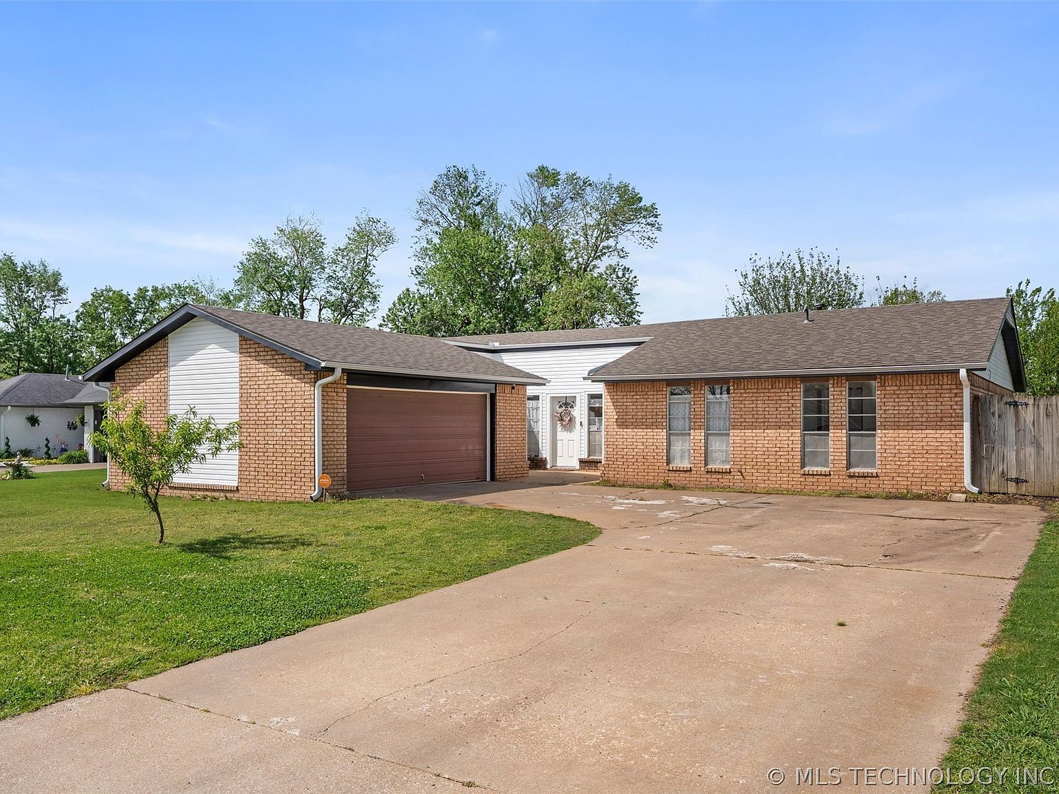 517 Baylor Ct Bartlesville, OK 74006 - Thumbnail 3