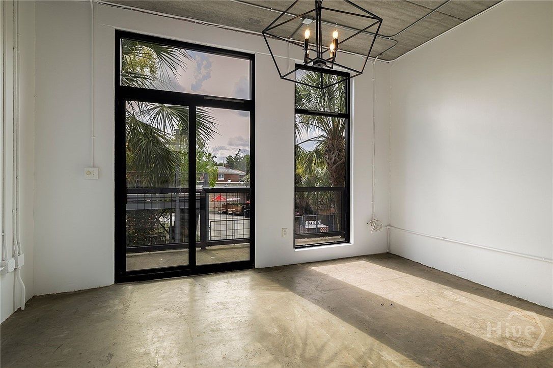 2406 De Soto Ave APT B Savannah, GA 31401 - Thumbnail 3