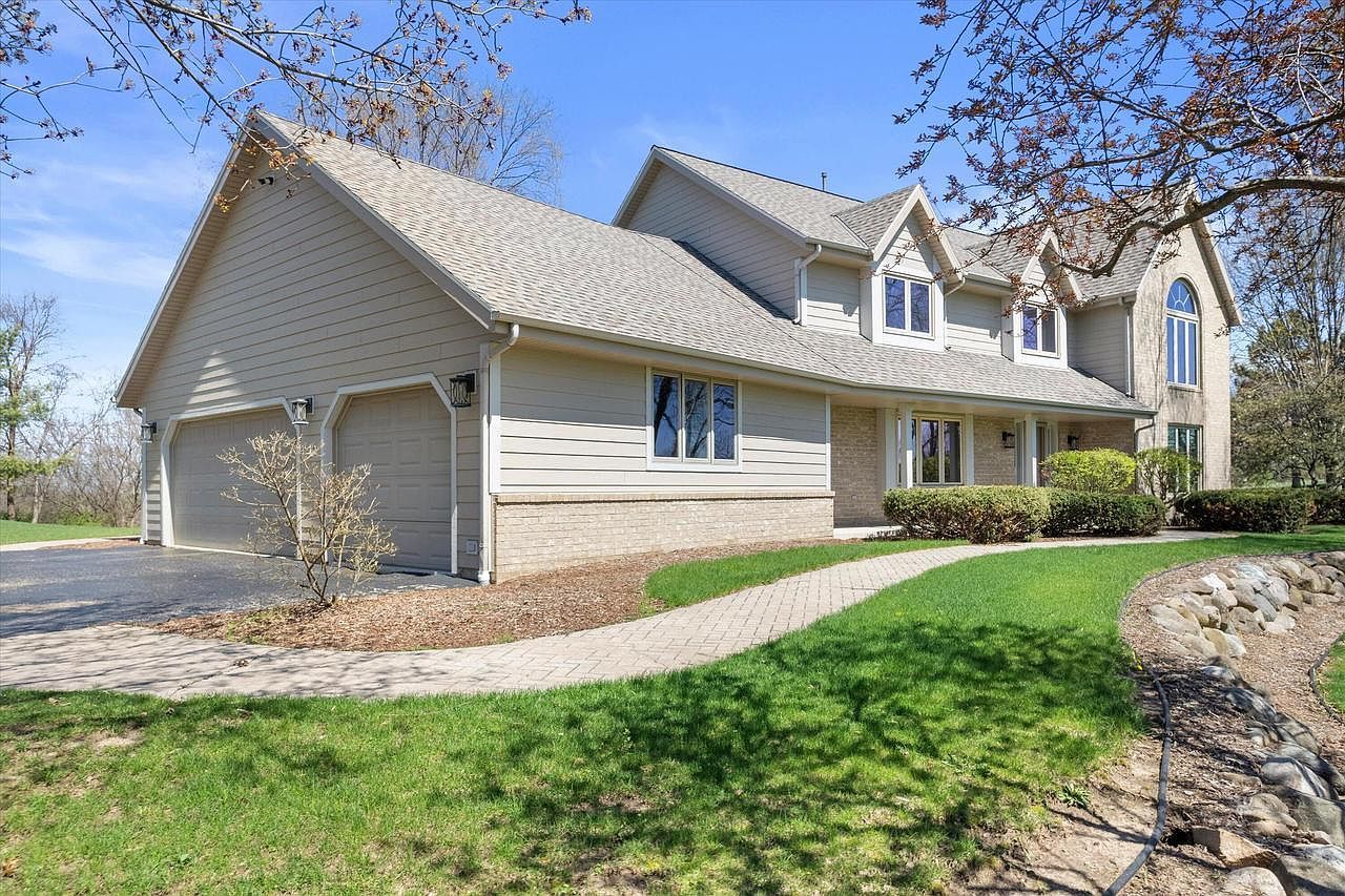 S86W32230 Elias Ct Town Of Mukwonago, WI 53149 - Thumbnail 3