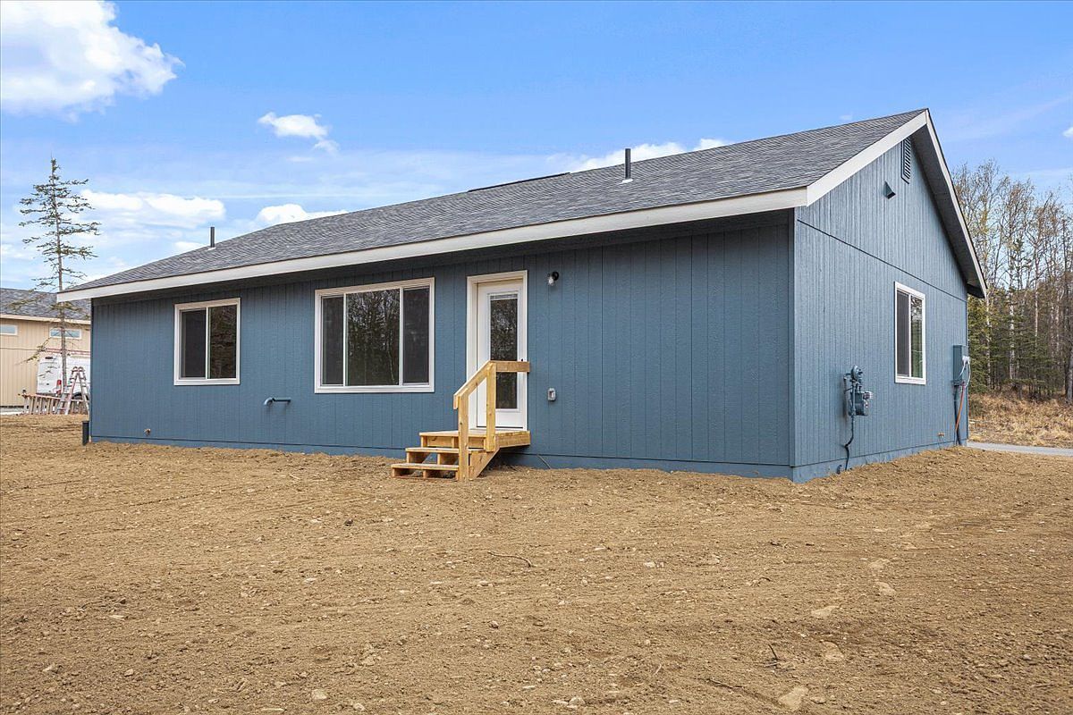 8898 E Honey Bear Cir Palmer, AK 99645 - Thumbnail 3