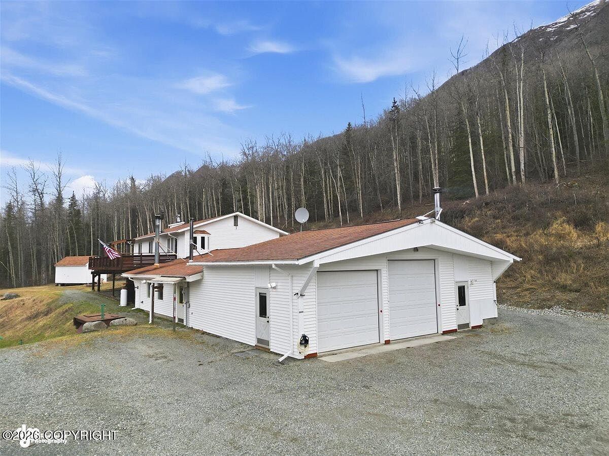 27141 Roop Rd Eagle River, AK 99577 - Thumbnail 3