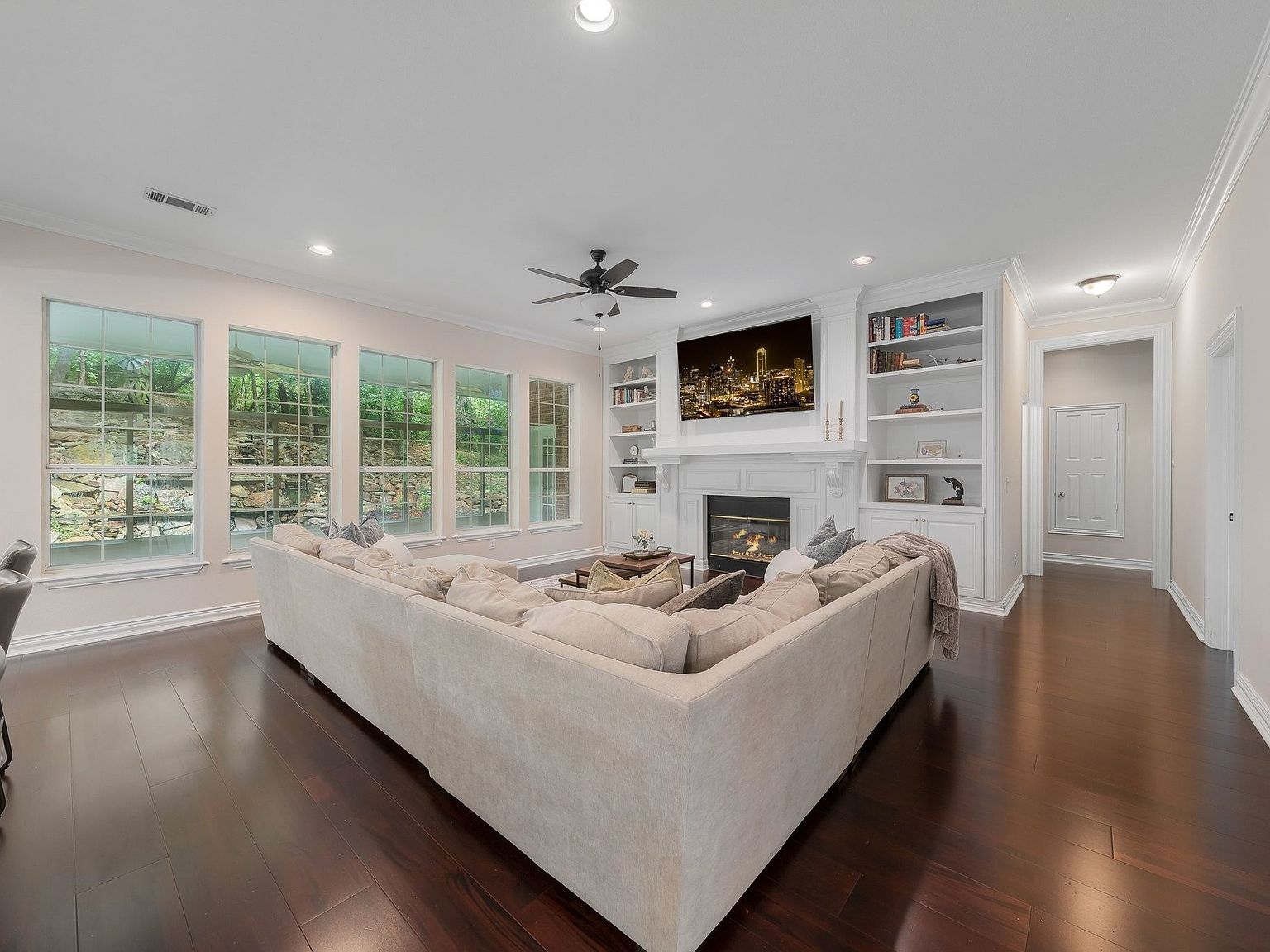 302 W Charlottesville Ave Colleyville, TX 76034 - Thumbnail 3