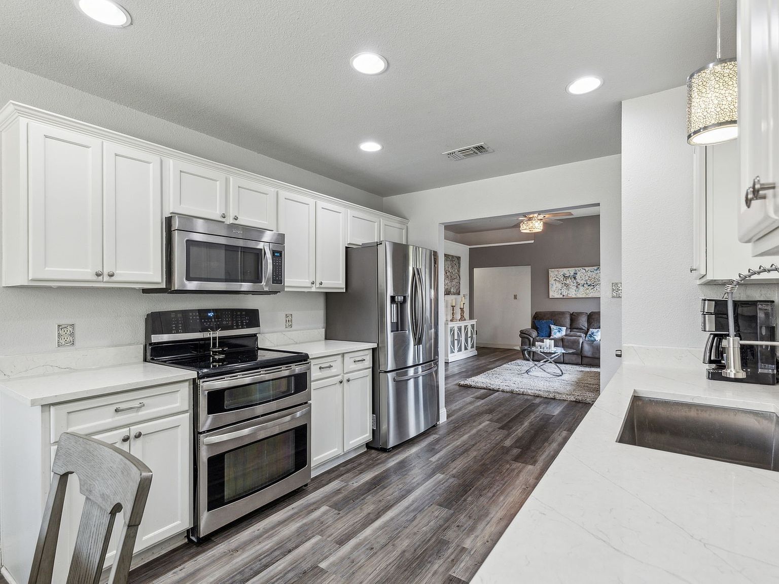 10508 Aransas Dr Blue Mound, TX 76131 - Thumbnail 3