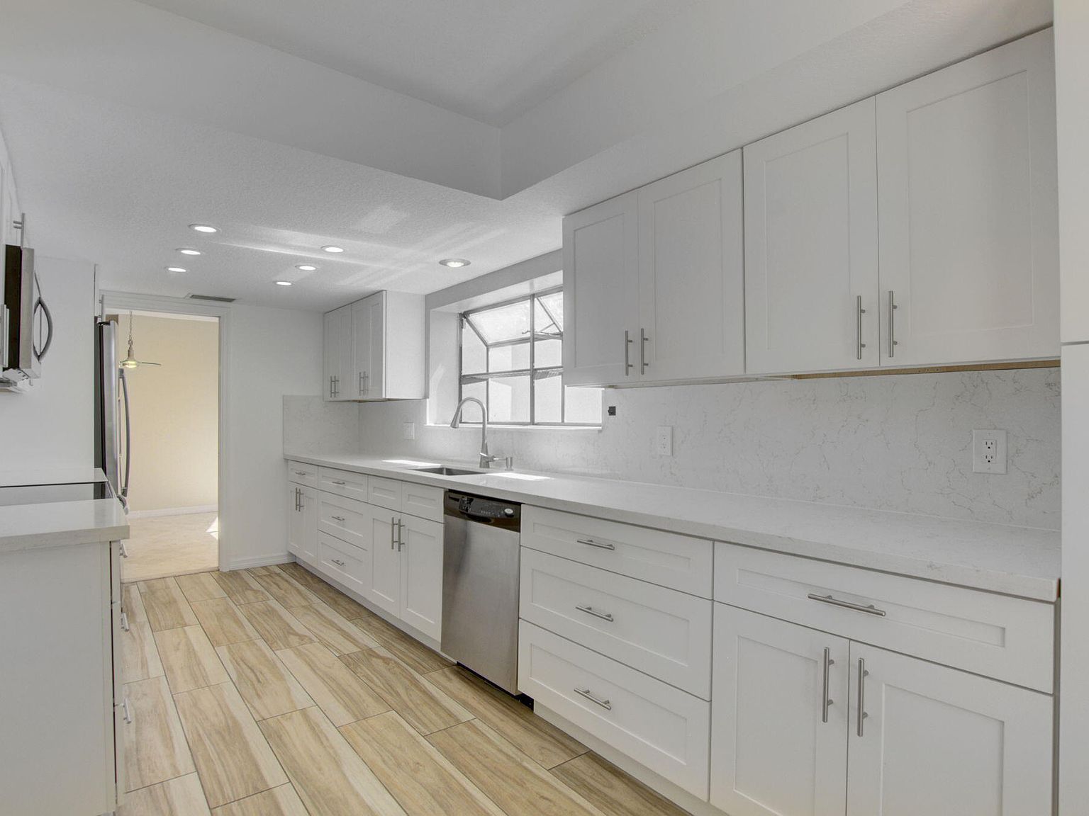 6740 Lago Vista Ter Boca Raton, FL 33433 - Thumbnail 3