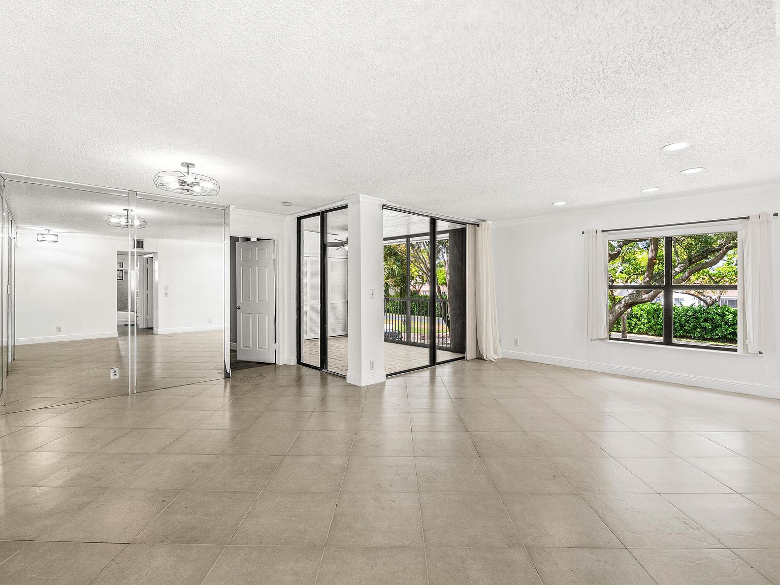 8553 Boca Glades Blvd W APT G Boca Raton, FL 33434 - Thumbnail 3