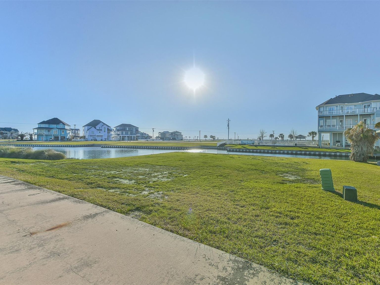 8 Fleming Hitchcock, TX 77563 - Thumbnail 3