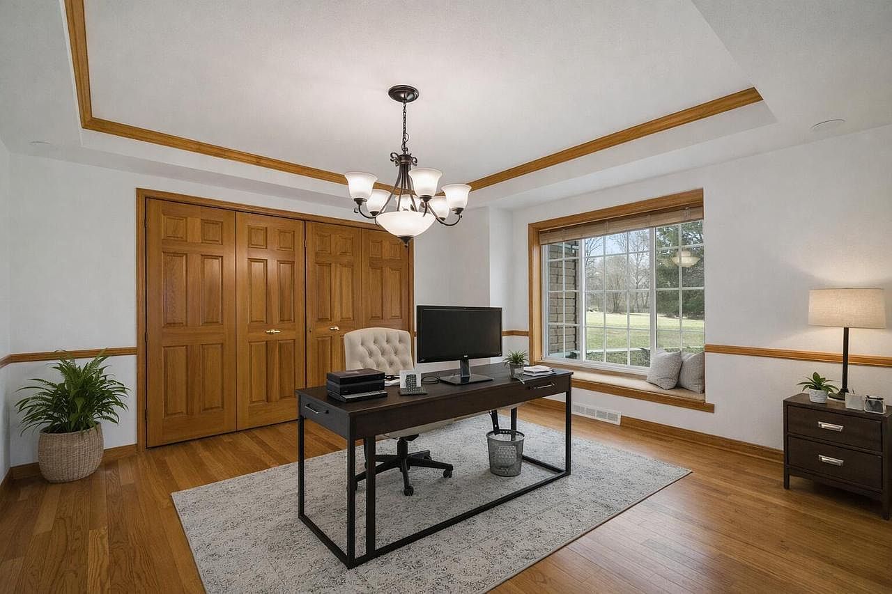 N69W28650 Beverly Ln Hartland, WI 53029 - Thumbnail 3