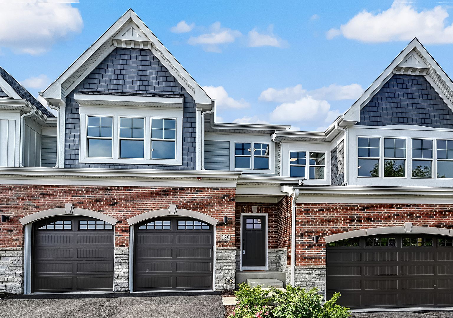 131 Harding Ct Glen Ellyn, IL 60137 - Thumbnail 3