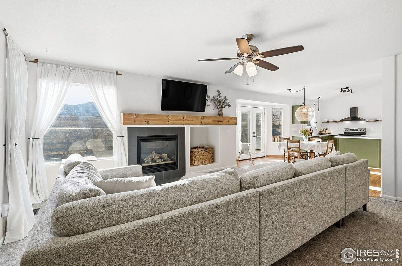 1273 Trail Ridge Rd Longmont, CO 80504 - Thumbnail 3