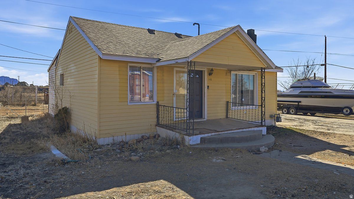 148 S Grassy Trail Dr East Carbon, UT 84520 - Thumbnail 3