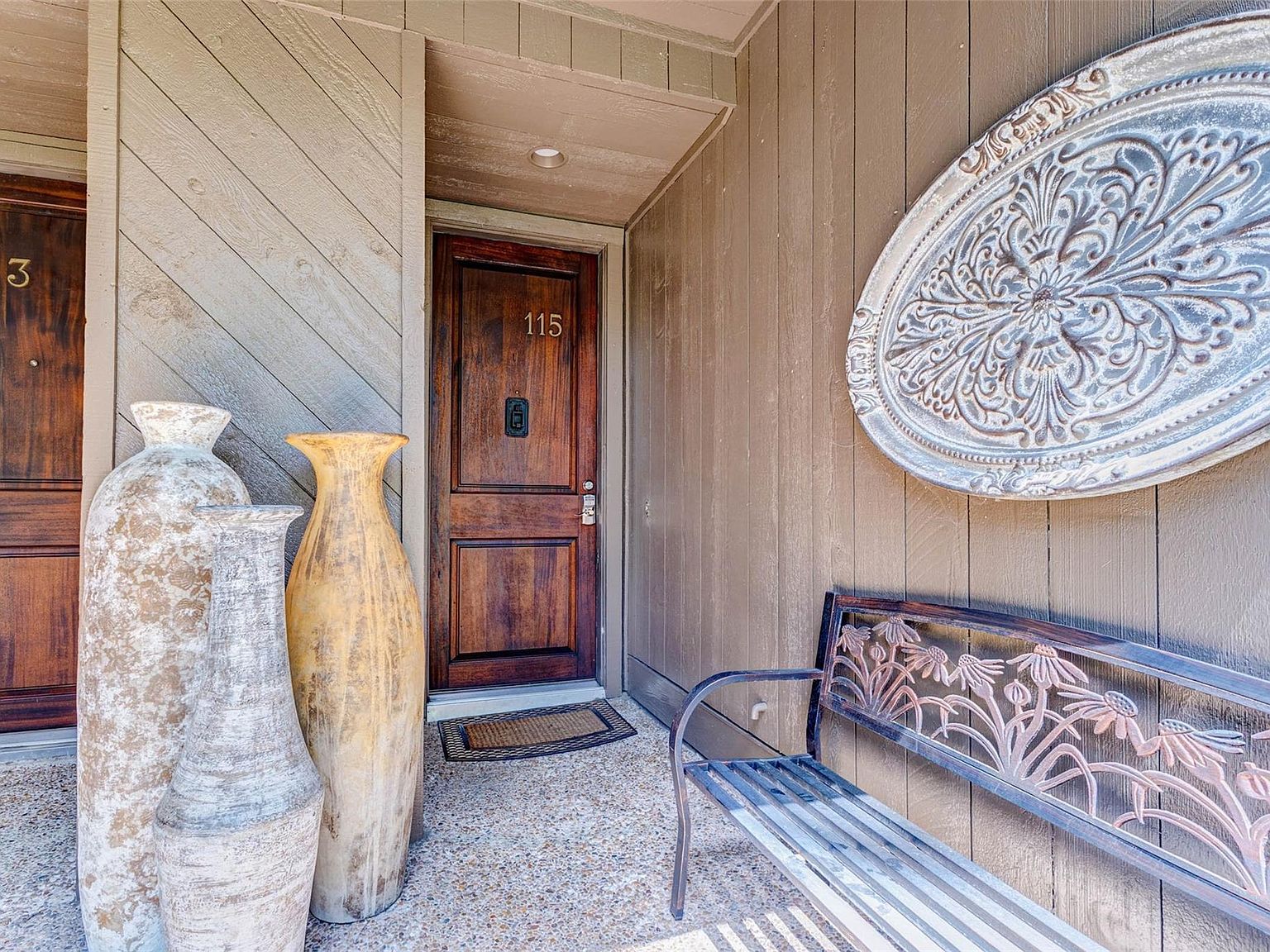 115 Litchfield Ln Houston, TX 77024 - Thumbnail 3