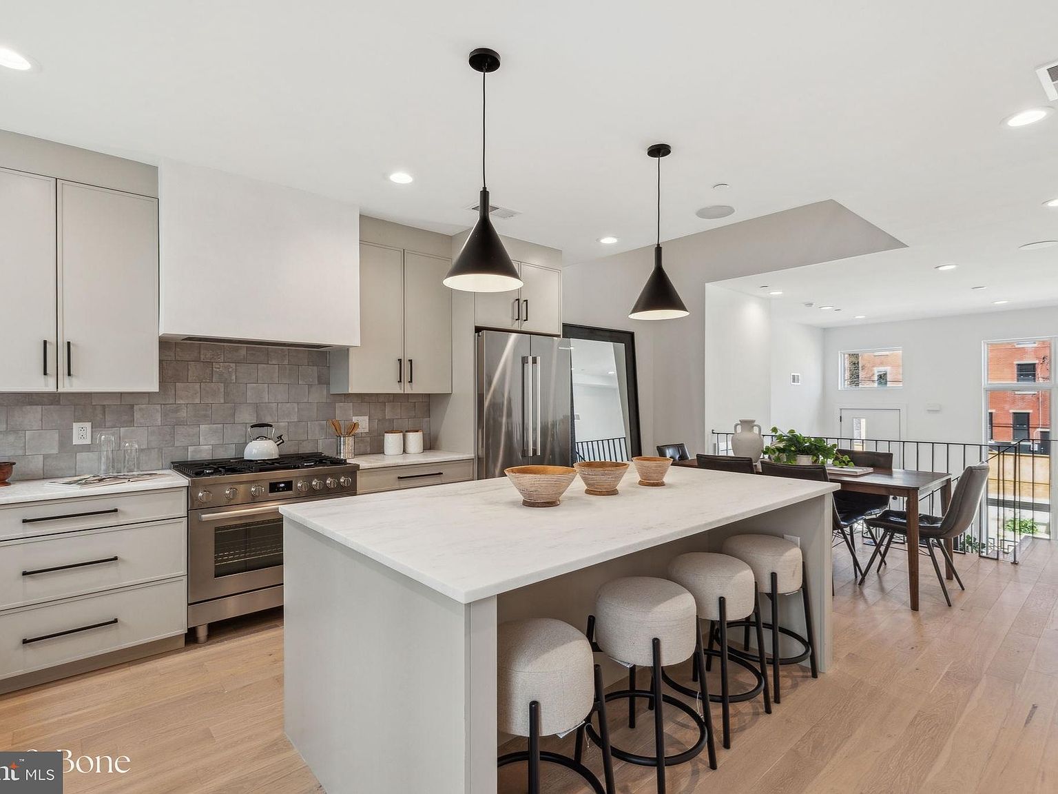 962 N 6th St Philadelphia, PA 19123 - Thumbnail 3