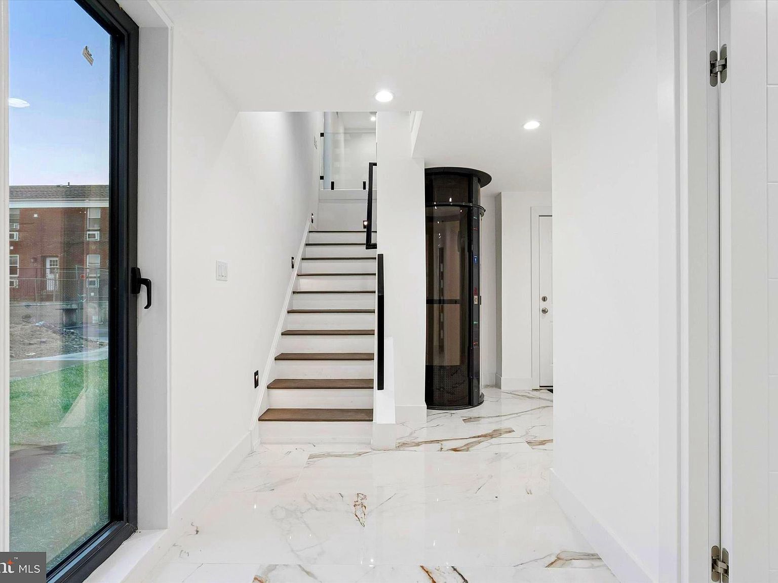 1843 Hartranft St APT B102 Philadelphia, PA 19145 - Thumbnail 3