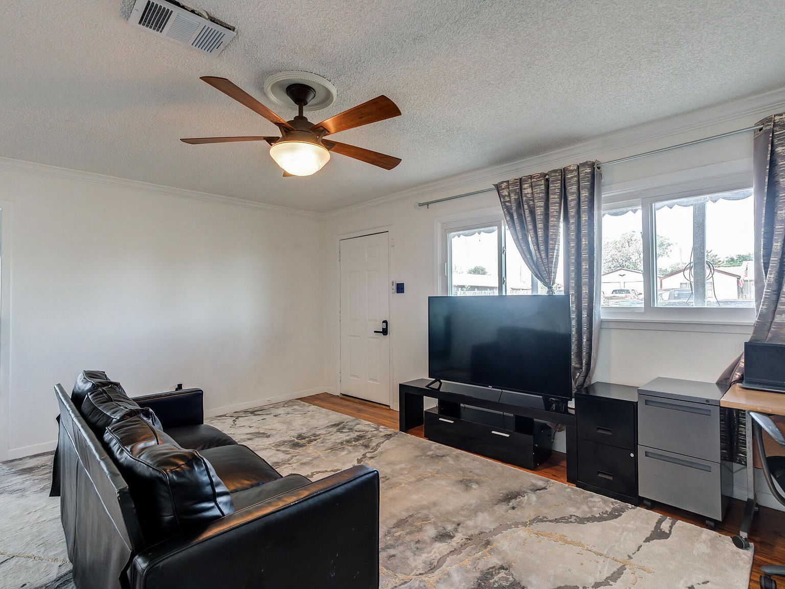 415 6th St Wolfforth, TX 79382 - Thumbnail 3