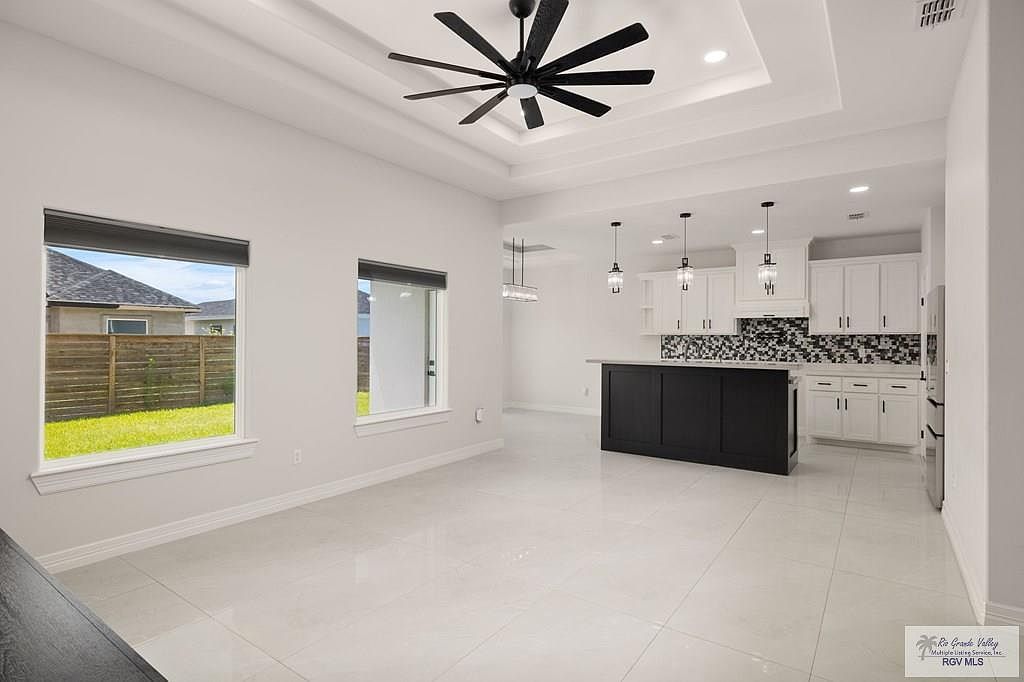 1004 Orchard Dr Alton, TX 78573 - Thumbnail 3