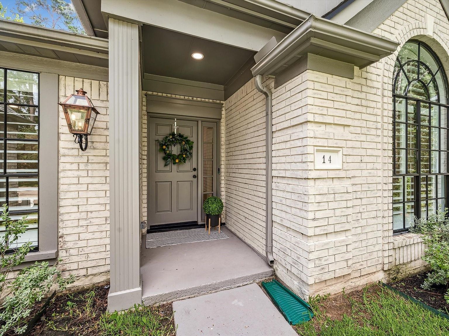 14 Lush Meadow Pl Spring, TX 77381 - Thumbnail 3