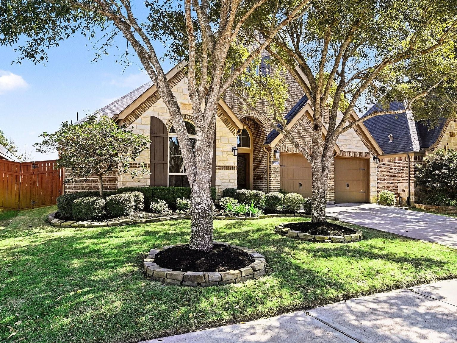 5711 Amherst Farms Ln Fulshear, TX 77441 - Thumbnail 3