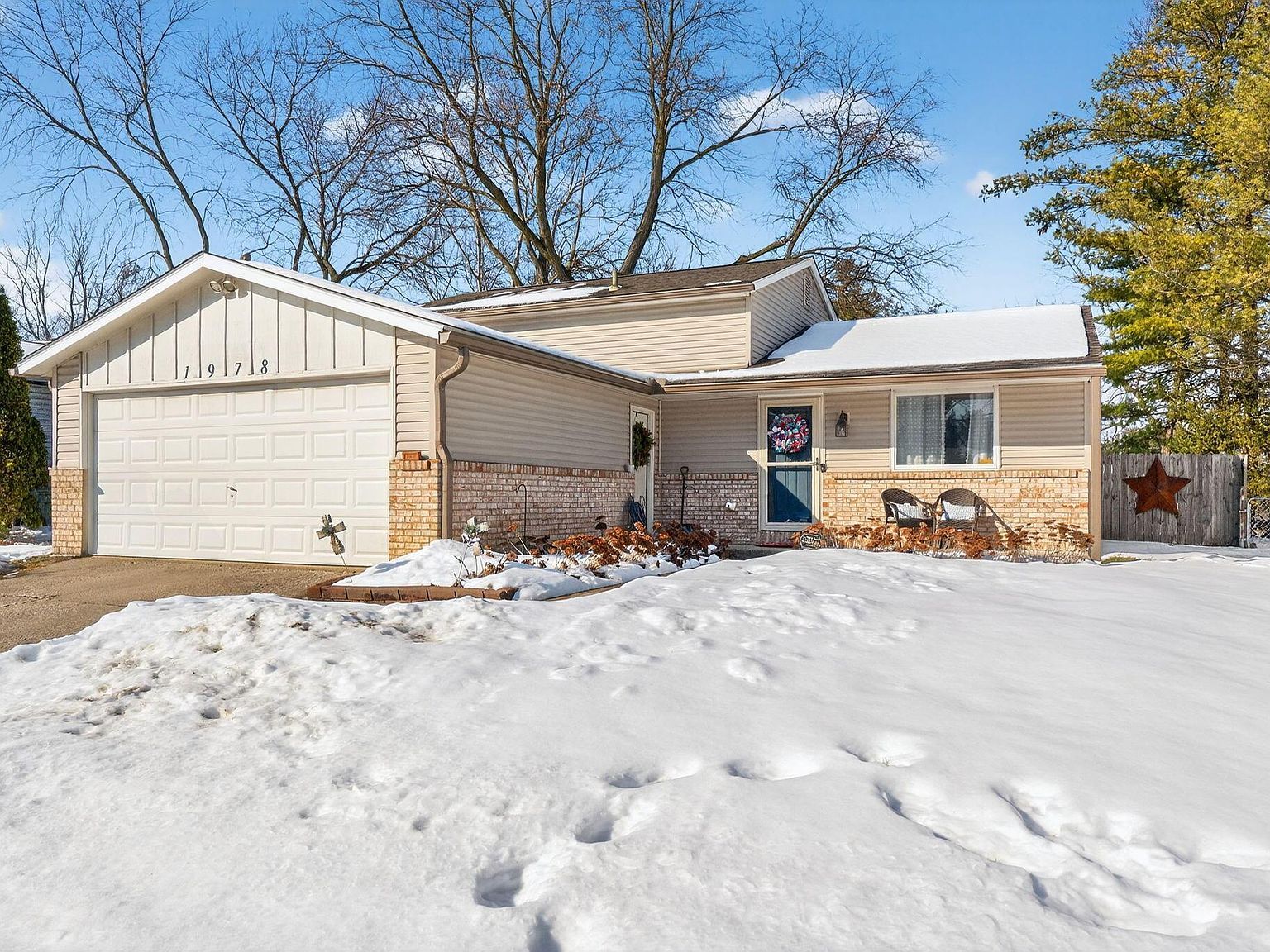 1978 Shallowford Ave Columbus, OH 43235 - Thumbnail 3