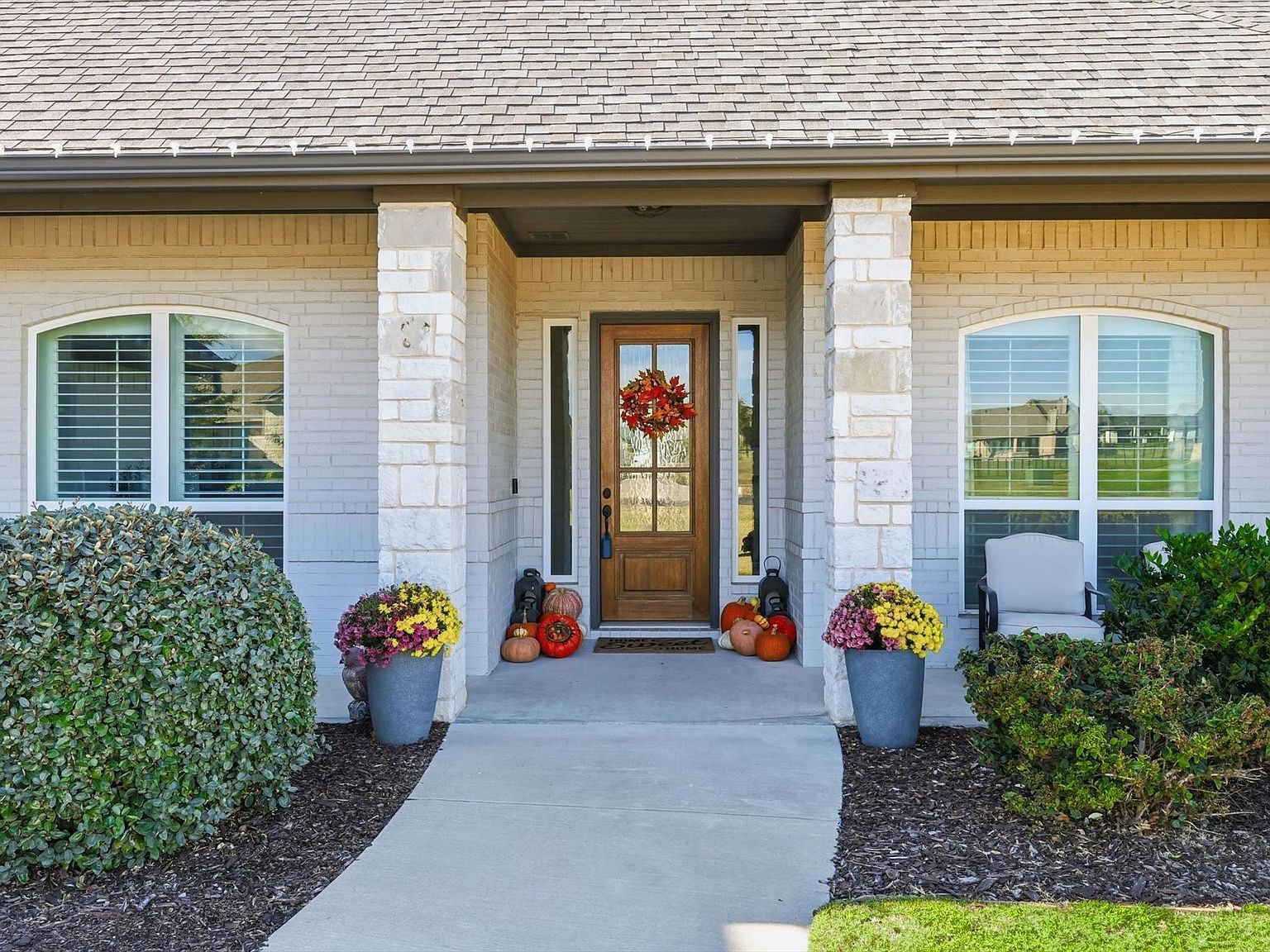 235 Columbia Ct Springtown, TX 76082 - Thumbnail 3