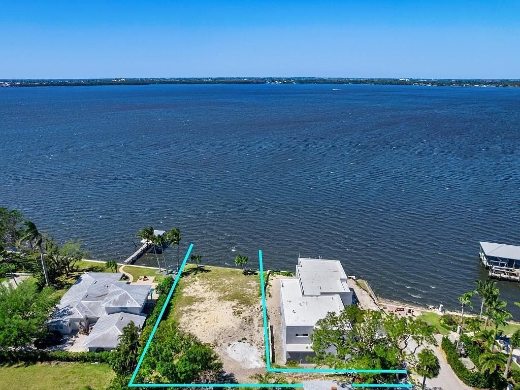 1204 Alhambra Dr Fort Myers, FL 33901 - Thumbnail 3