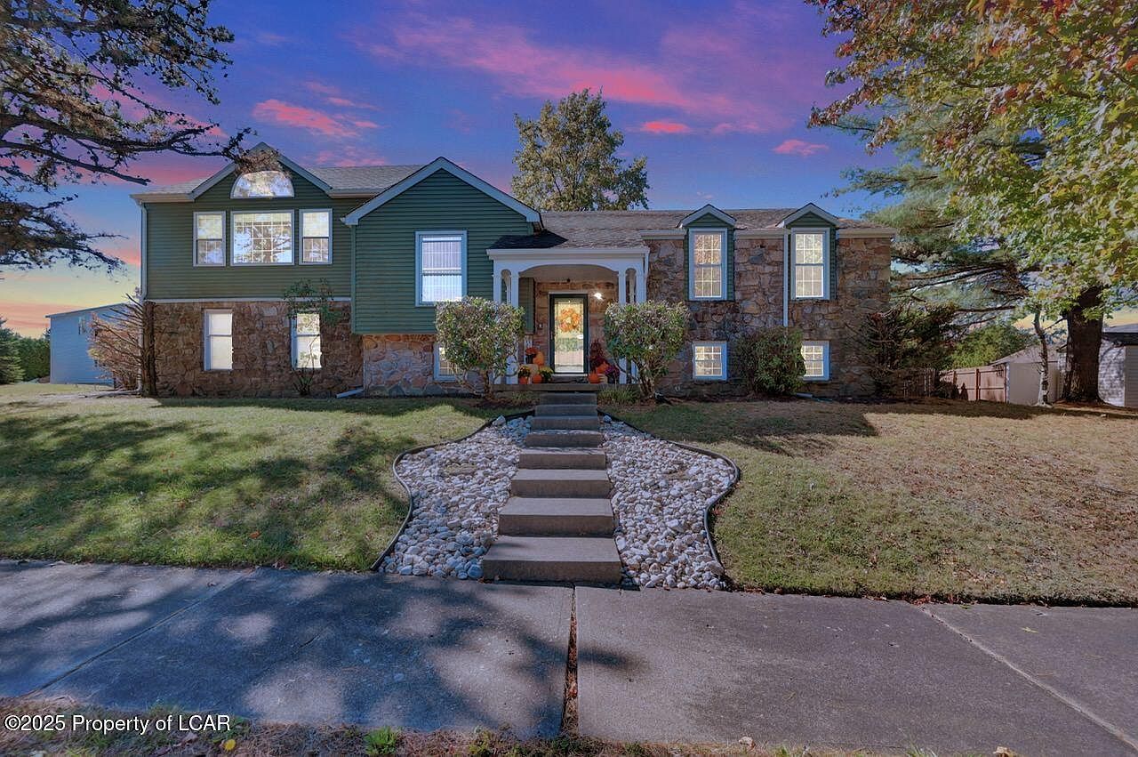 1522 Terrace Blvd Hazleton, PA 18201 - Thumbnail 3