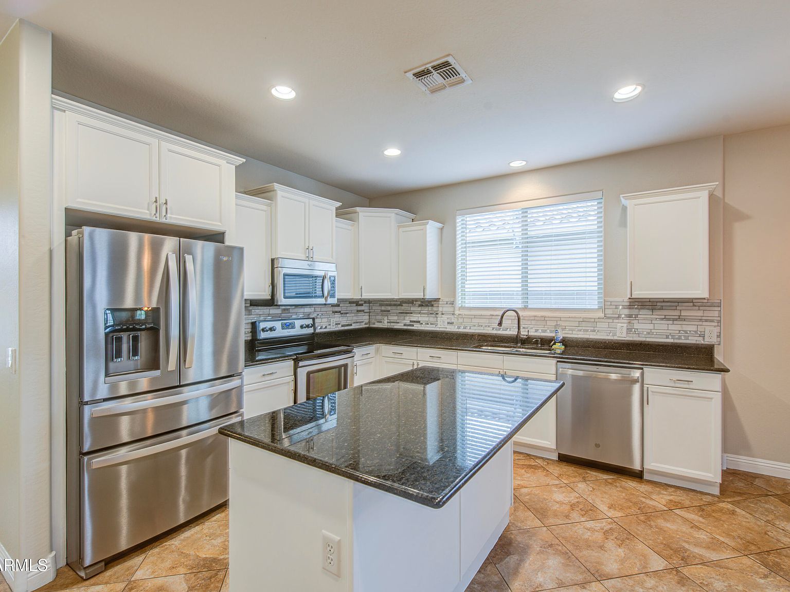 1711 W Paisley Dr San Tan Valley, AZ 85142 - Thumbnail 3