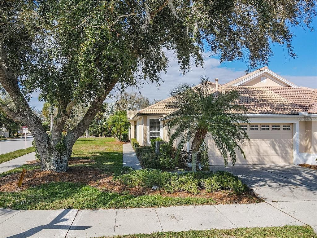 4665 Whispering Oaks Dr North Port, FL 34287 - Thumbnail 3