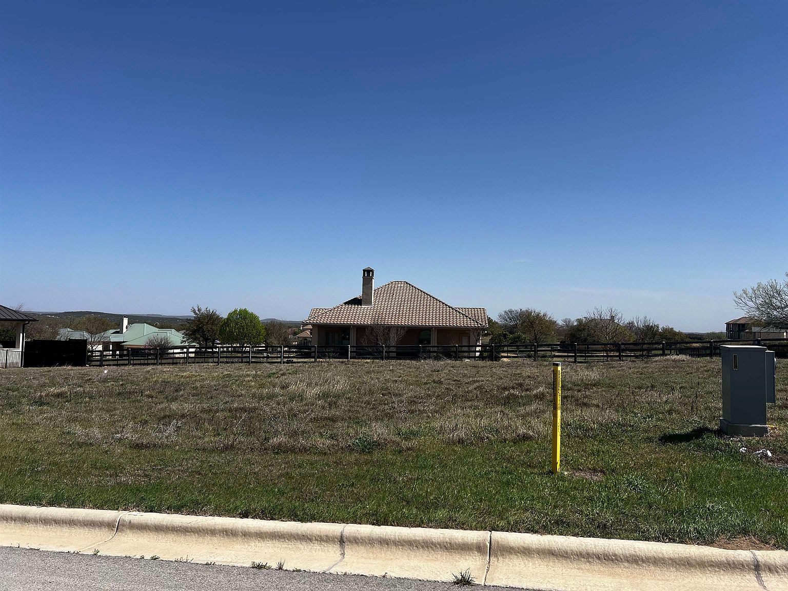 1832 Art Adams Way Spicewood, TX 78669 - Thumbnail 3