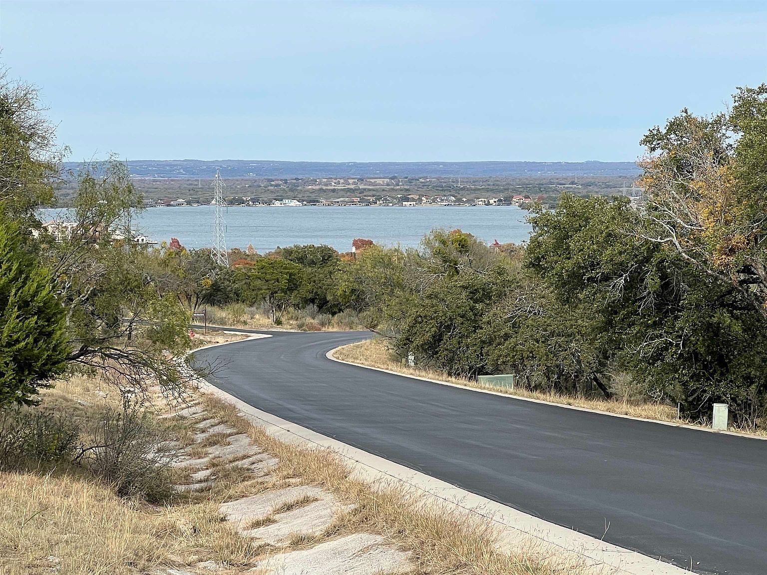 4143 Out Yonder Clayton Gln Horseshoe Bay, TX 78657 - Thumbnail 3