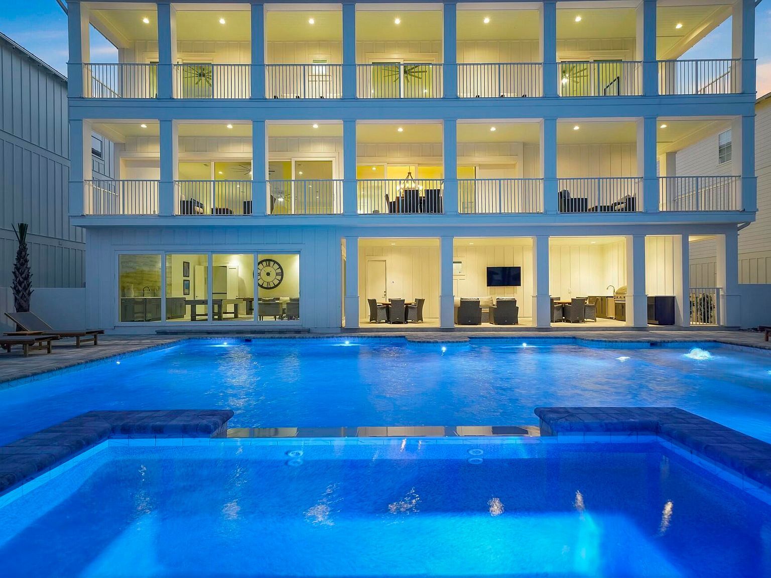 212 Driftwood Rd Miramar Beach, FL 32550 - Thumbnail 3