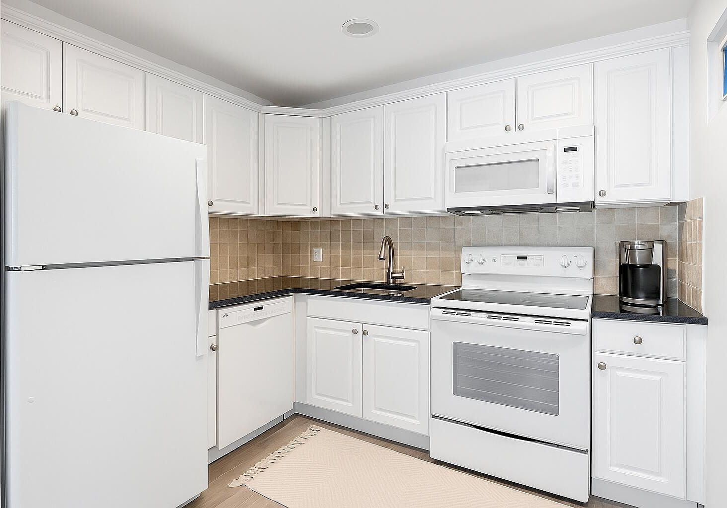 2455 NE 51st St #E-102 Fort Lauderdale, FL 33308 - Thumbnail 3