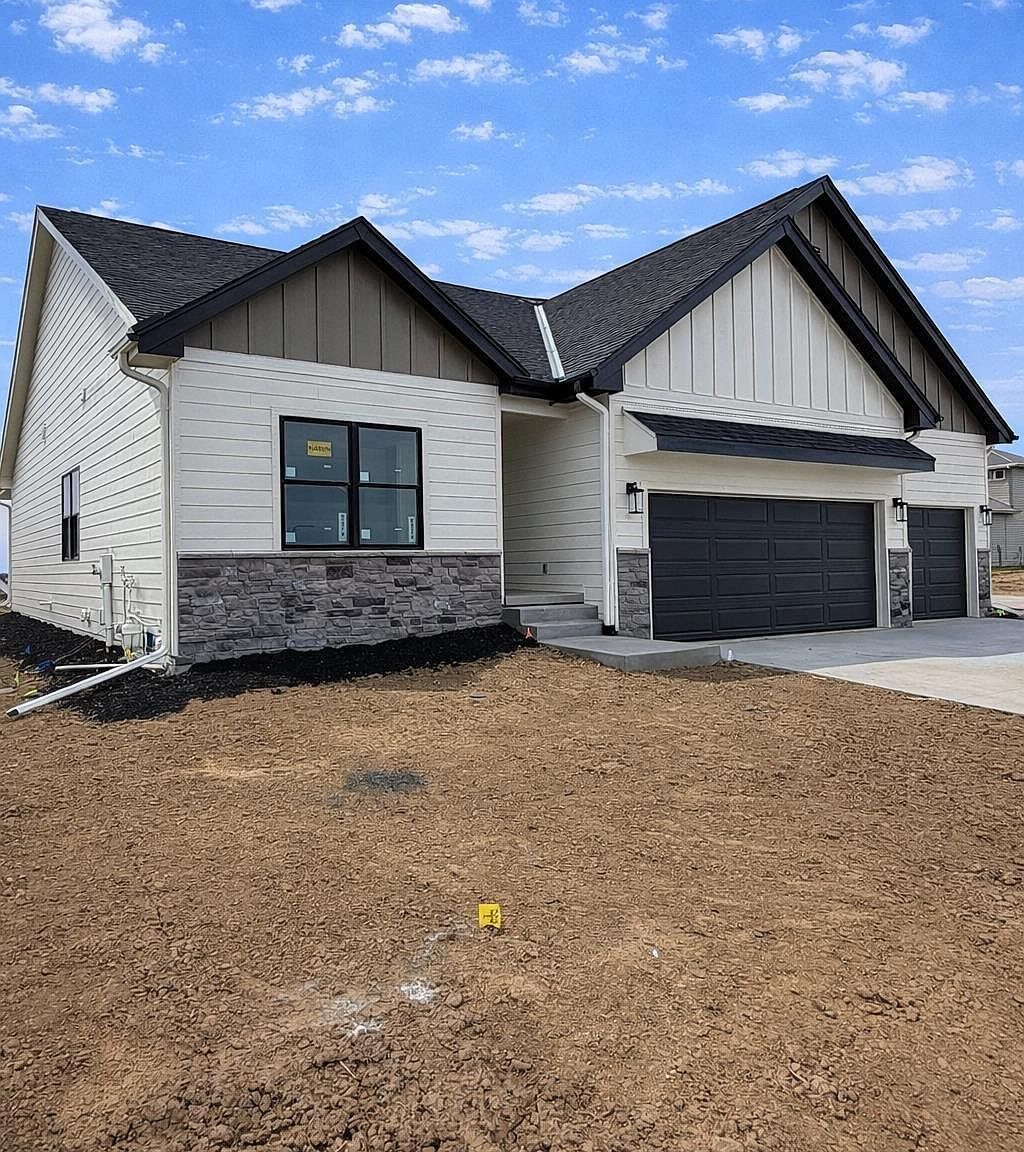 6328 N 208th St Elkhorn, NE 68022 - Thumbnail 3